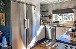 Kühlschrank, Herdplatte, Geschirrspüler