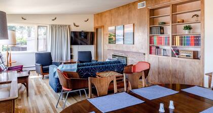 Spacious mid-century campus hangout