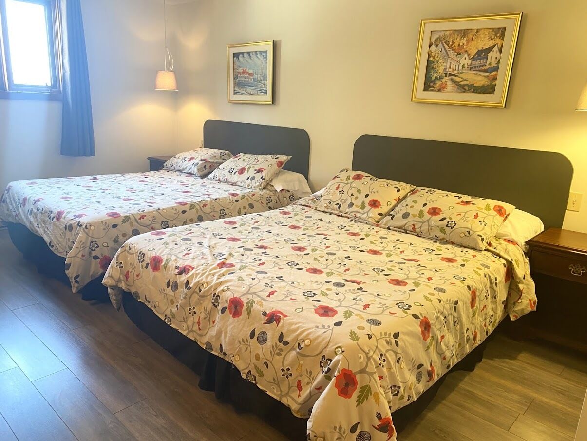 Cozy 3 bedroom condo with AC next to Mont-Sainte-Anne