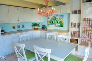 House, Multiple Beds, Patio, Garden View | Dining