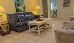 House, Multiple Beds, Patio, Garden View | Living area | 40-inch TV with digital channels - Caribbean Vibes House (South Padre Island)