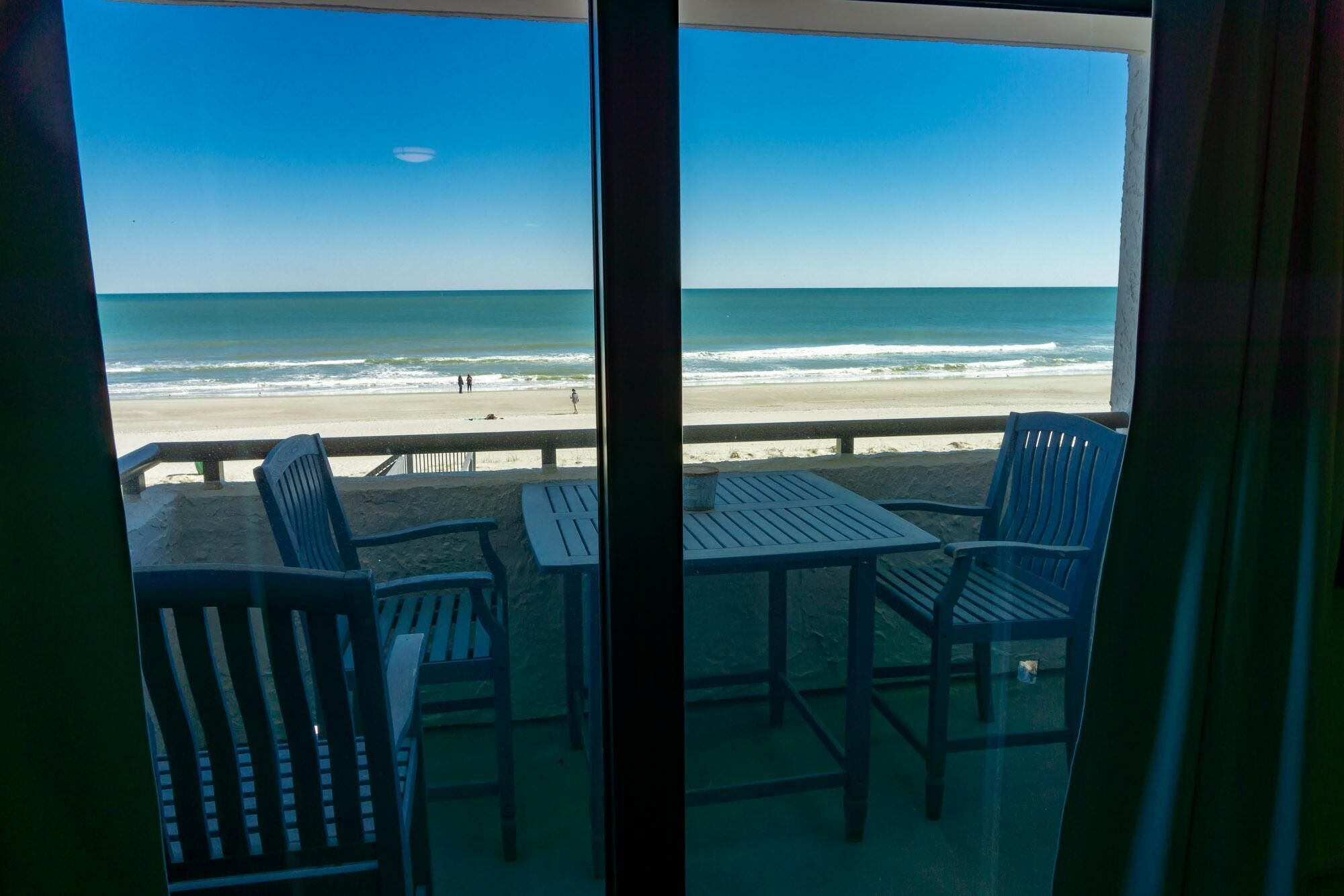 206 Direct Oceanfront 1 bedroom/1 bath condo