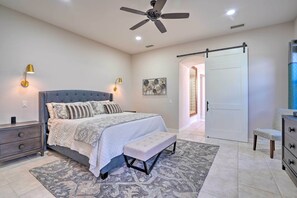 3 bedrooms, desk, iron/ironing board, travel crib - Pool + Furnished Patio: La Quinta Getaway! (La Quinta)
