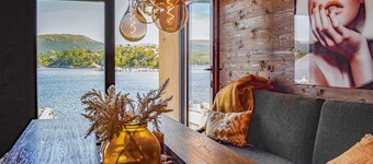 Gorgeous home in Fitjar with kitchen