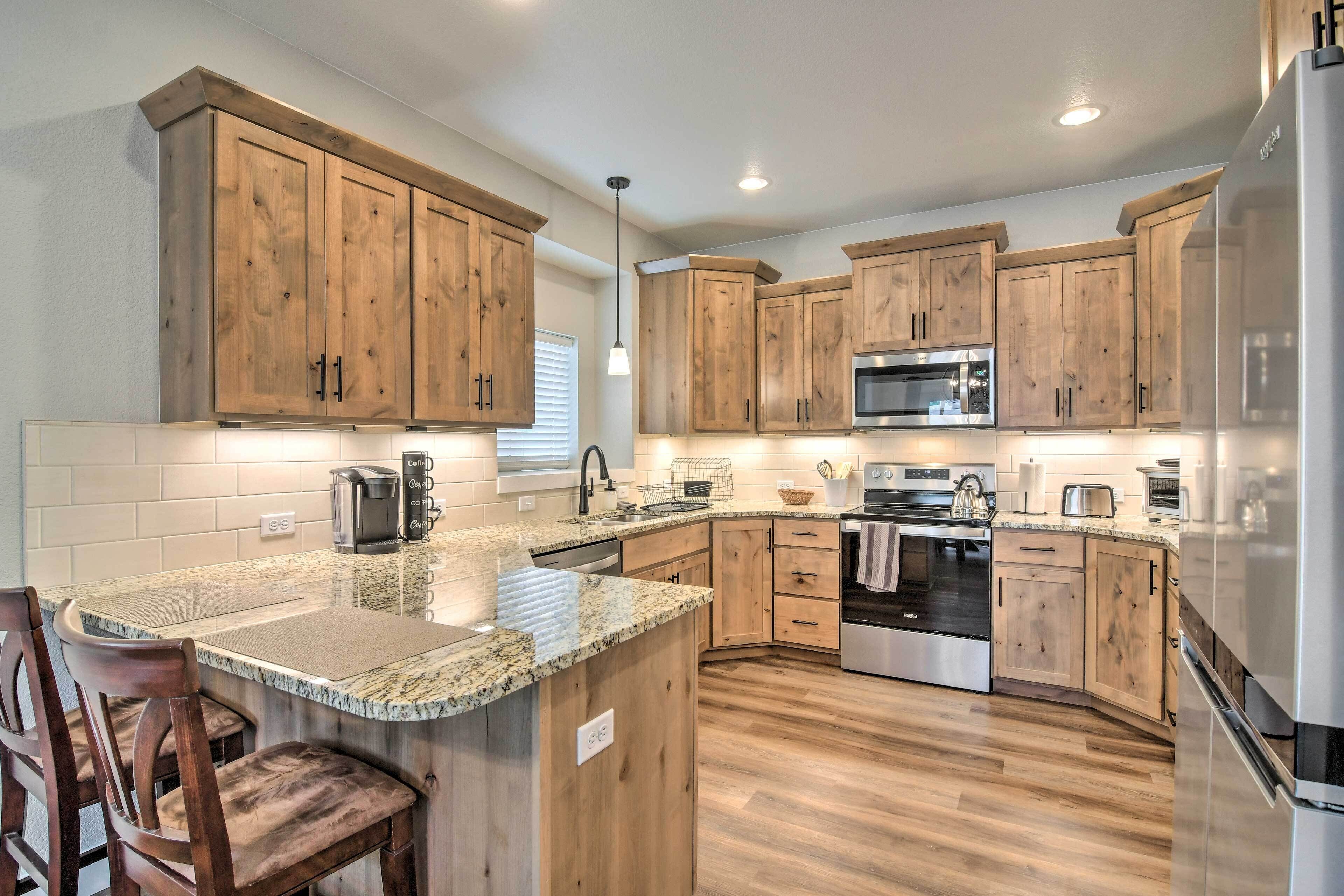 Gorgeous Loveland Townhome < 1 Mi to Downtown