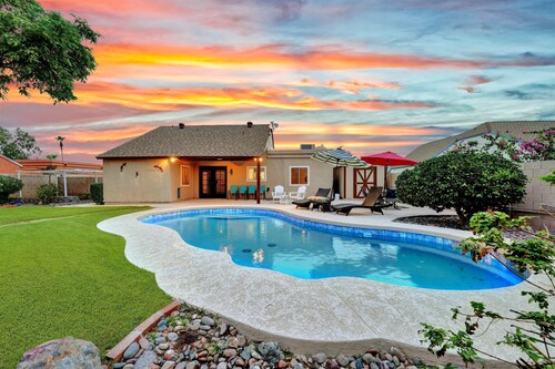Spring Training, Heated Pool, Big Yard, Grill, Quiet Neighborhood