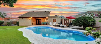 Spring Training, Heated Pool, Big Yard, Grill, Quiet Neighborhood