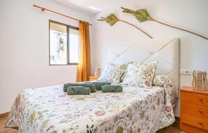 3 bedrooms, free WiFi, bed sheets