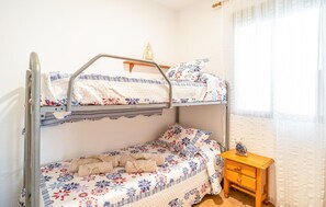 3 bedrooms, free WiFi, bed sheets