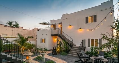 Spectacular WaterView-New Penthouse Villa private hottub deck fire pit table bbq