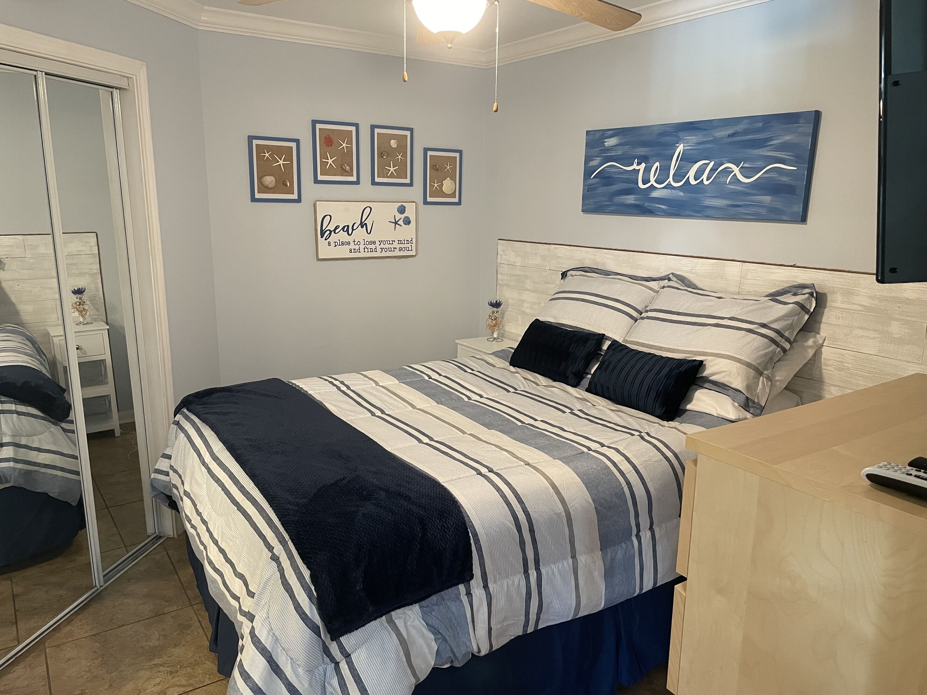 Gorgeous 1 bedroom beach front condo. Sleeps 6