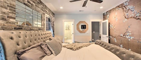 2 Schlafzimmer, Schreibtisch, Bügeleisen/Bügelbrett, Reisekinderbett