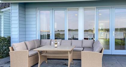 Stunning home in Wieringerwerf