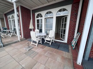 Unclassified image, 2 of 33, button - Nordland Appartments - Apartment Sylt - Directly by the sea, you can't get any closer! - (Wyk auf Föhr)