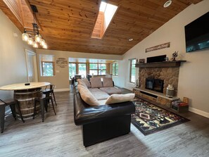 صورة غير مصنفة، 2 من 27، زرّ