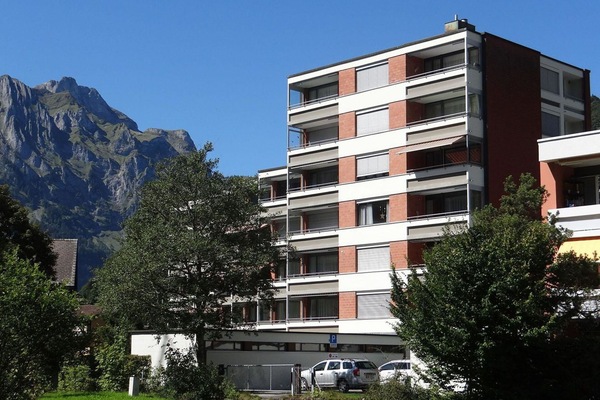 Himmel, Gebäude, Pflanze, Eigentum, Daytime, Baum, Fenster, Die Architektur, Urban Design, Nachbarschaft