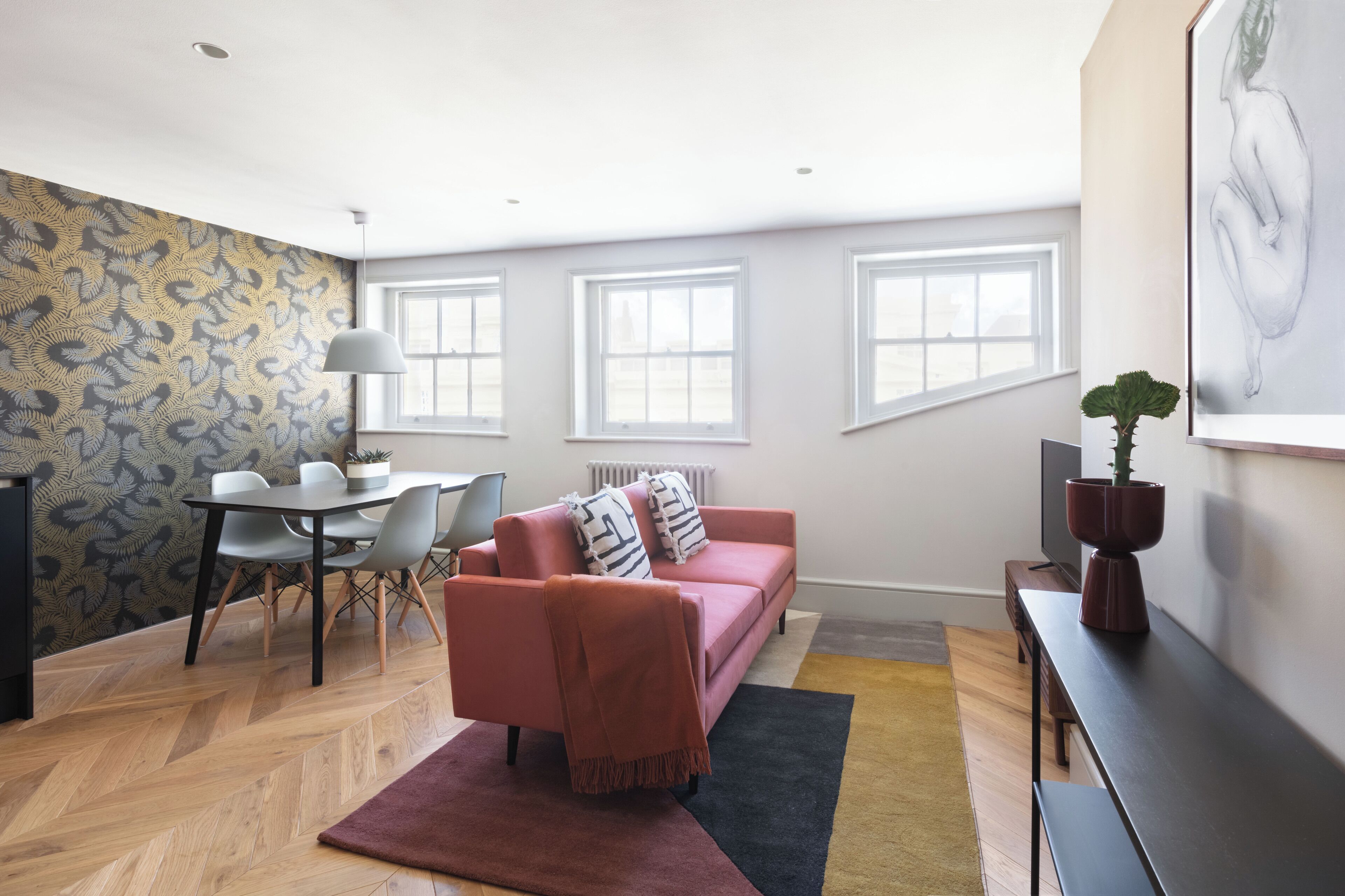 The Victor - 2 mins from Beach