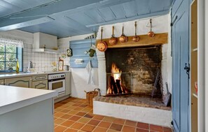 Kühlschrank, Ofen, Herdplatte, Geschirrspüler