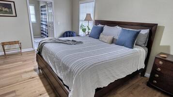 3 bedrooms, iron/ironing board, travel crib, free WiFi