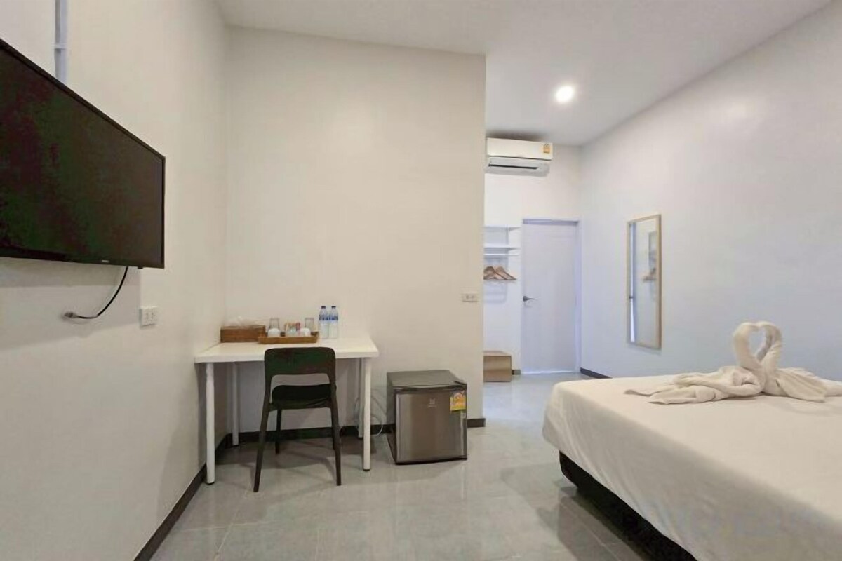 Caja de seguridad en la habitación, wifi gratis y muebles diferentes 