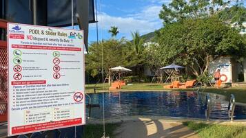 Outdoor pool, sun loungers