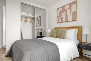 1 chambre, fer et planche à repasser, Wi-Fi, literie fournie