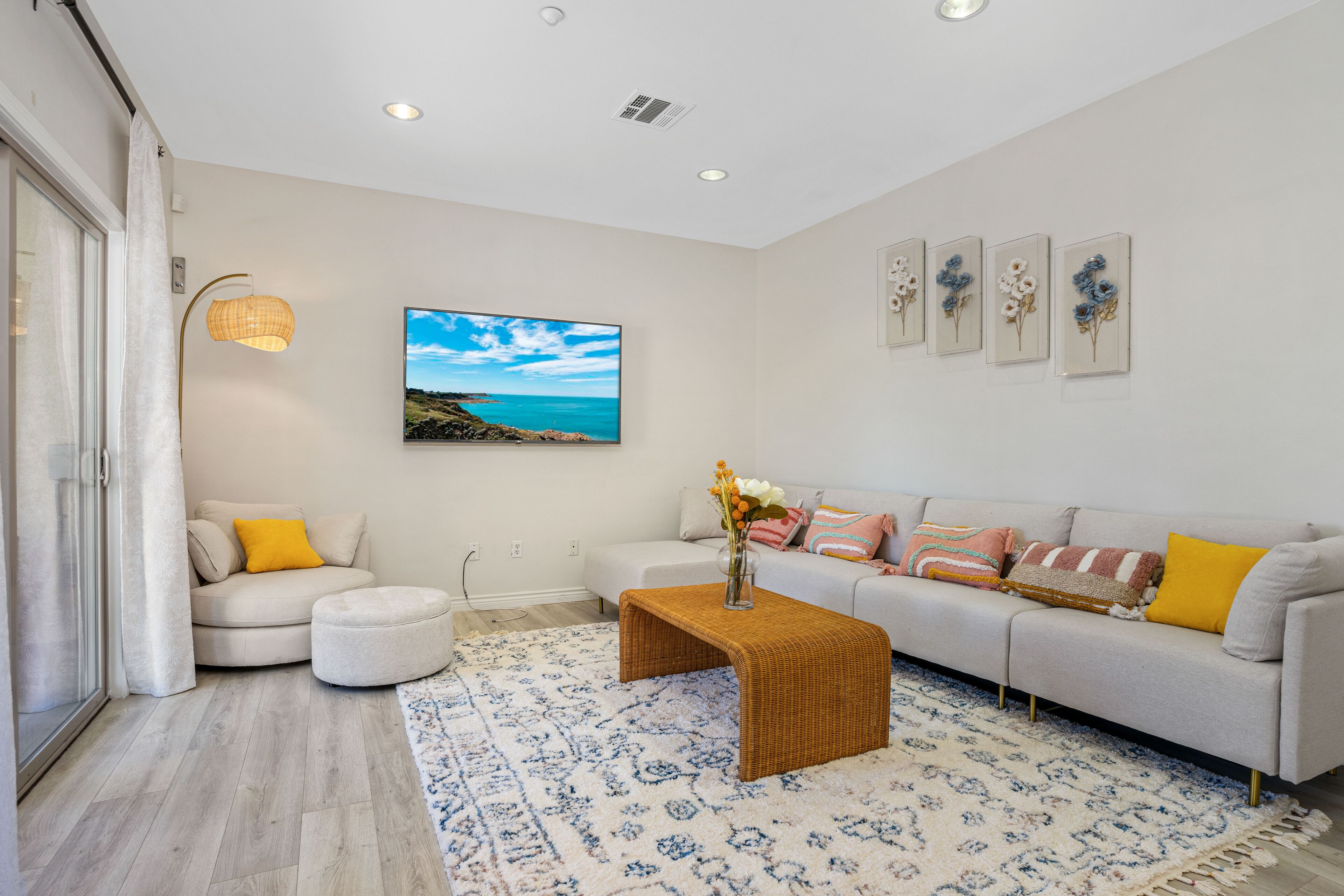 Designer House near Disney Beaches Fullerton Anaheim