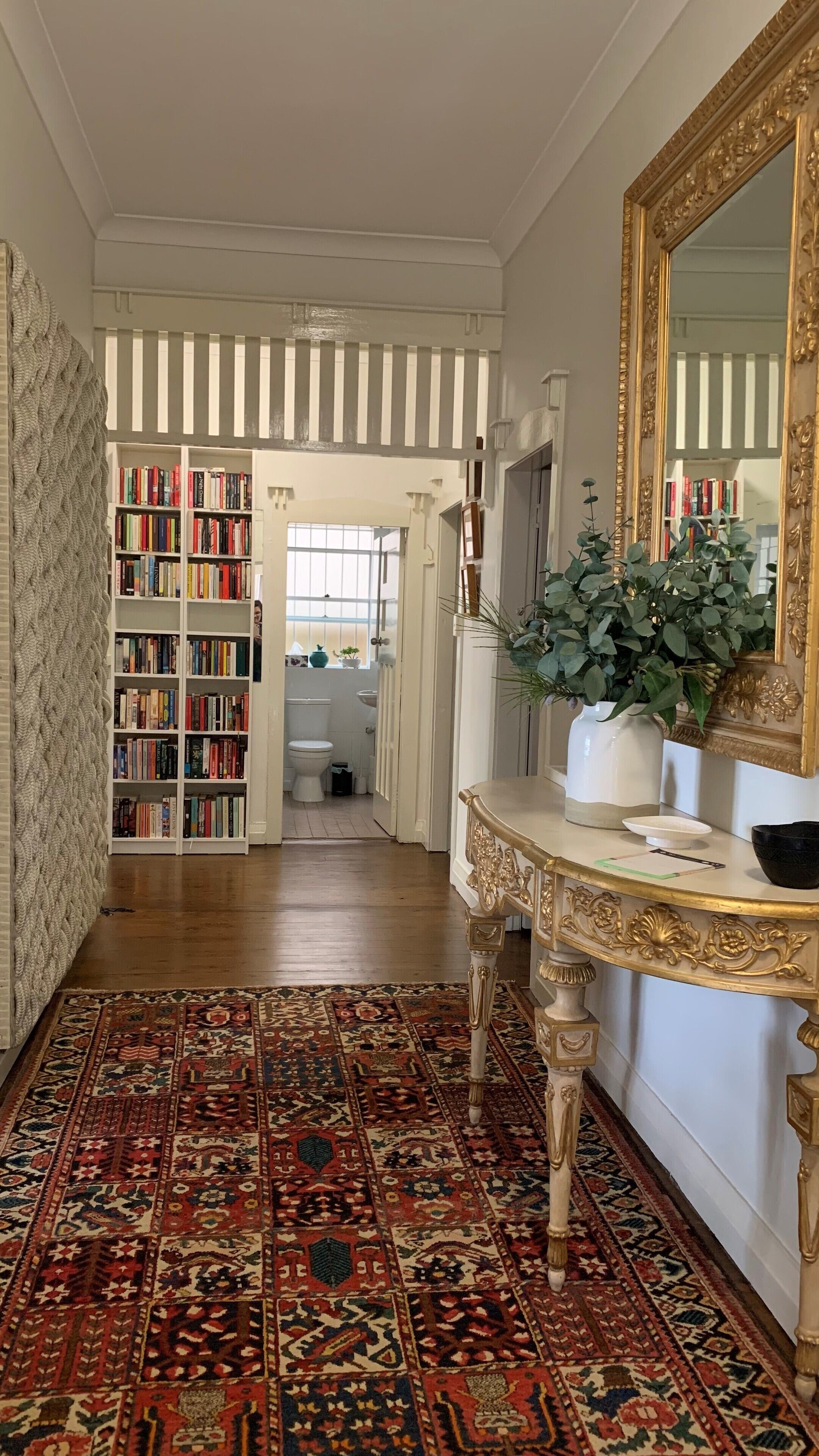 Harbourside Home with Large Courtyard & Views