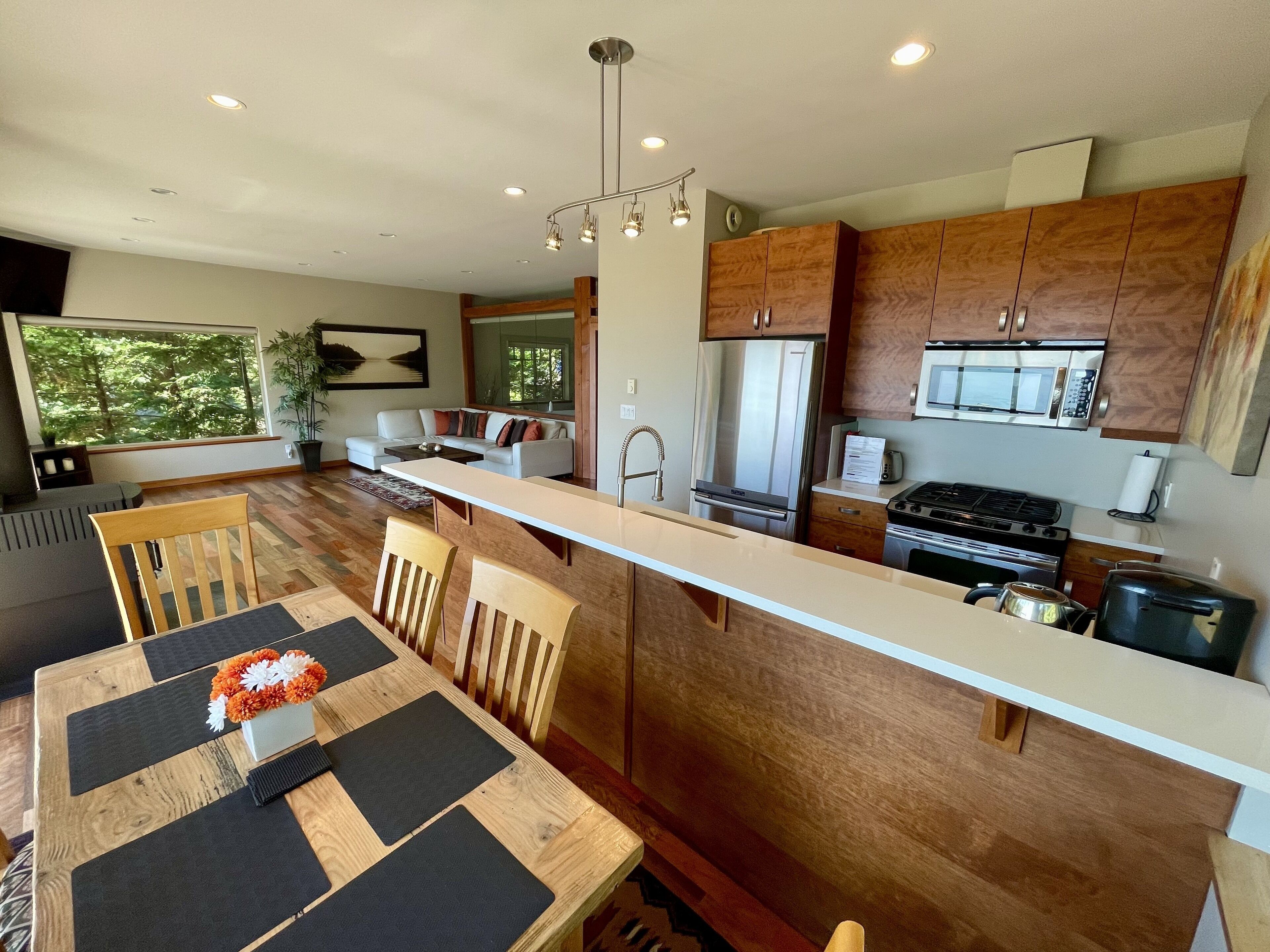 Points West Oceanfront Resort 1 Bed Ocean Point Suite B