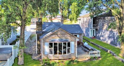 North Bay Retreat on West Lake Okoboji