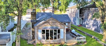 North Bay Retreat & Guest House on West Lake Okoboji