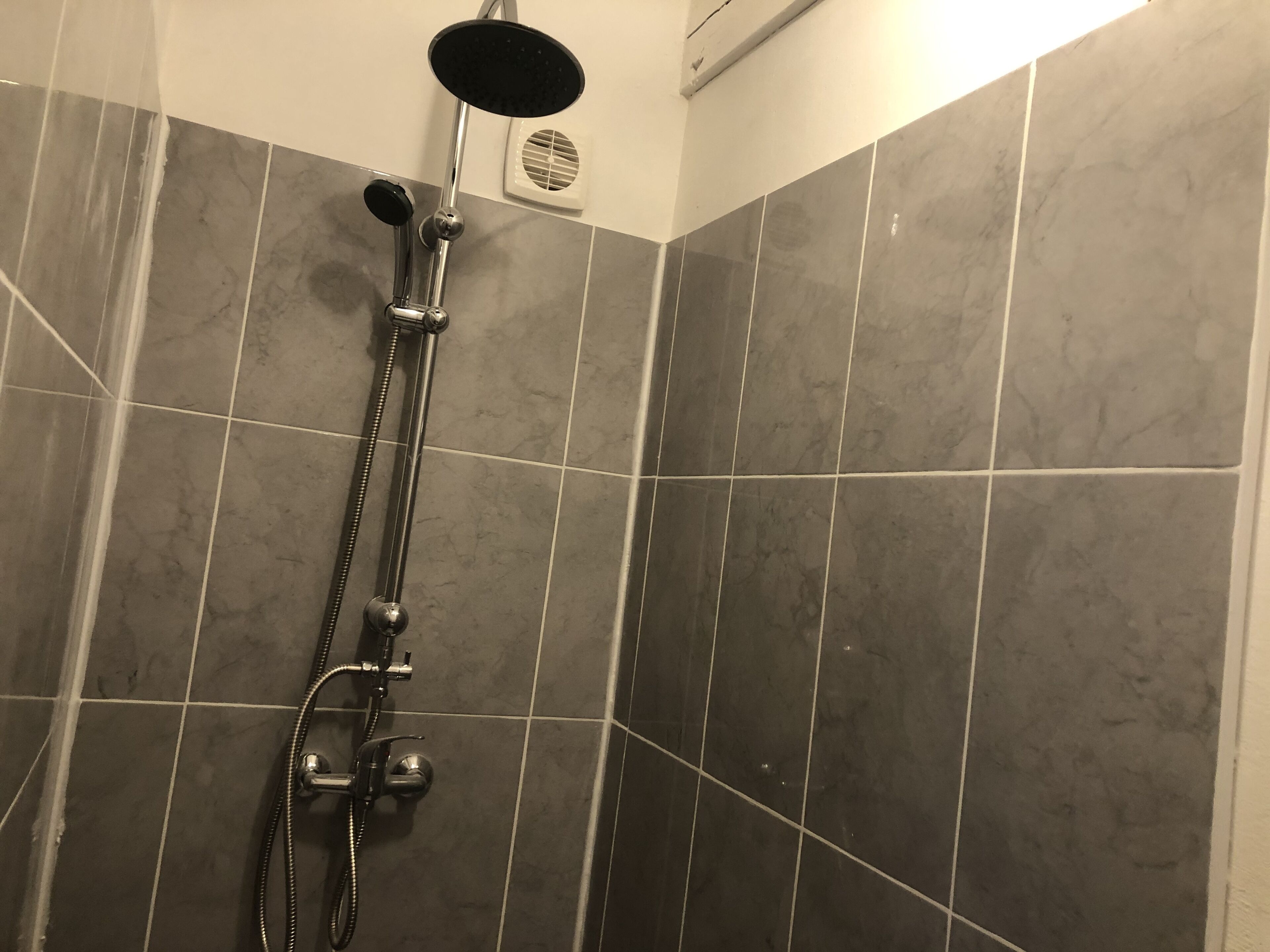 Pretty cosy Cottage sleeps 4 in Oradour Fanais,