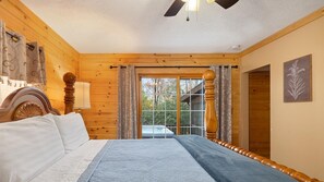 2 bedrooms, travel cot, free WiFi, bed sheets