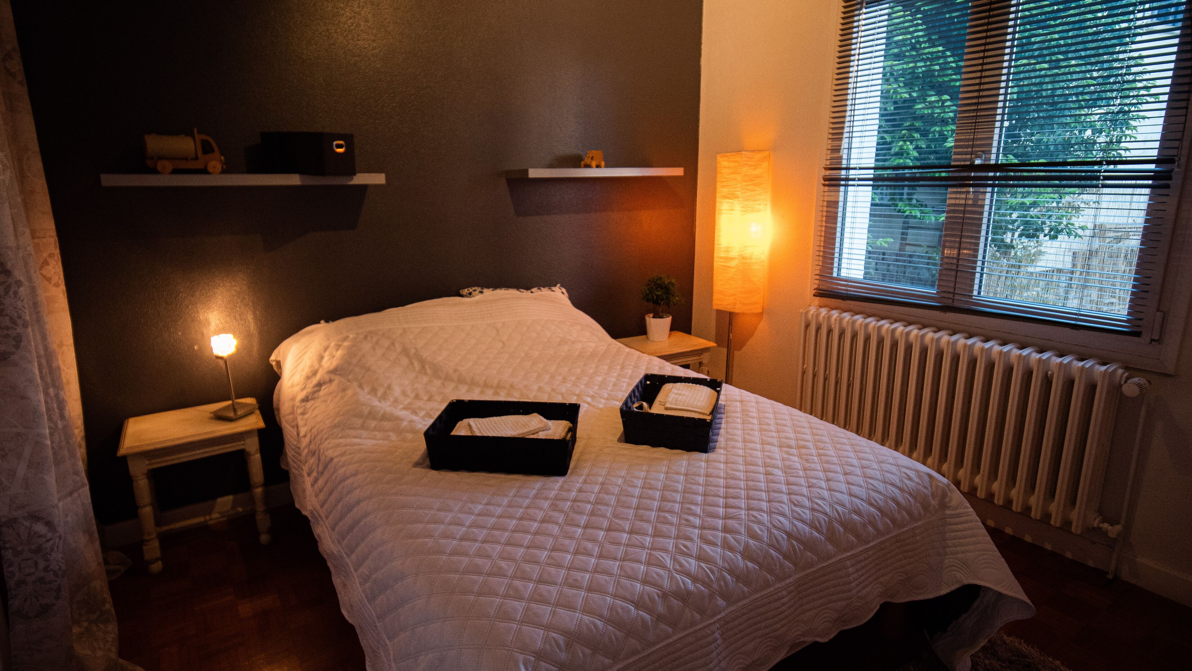 3 soverom, skrivebord, strykejern/-brett og wi-fi