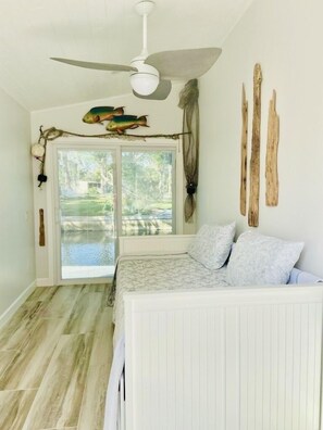 4 Schlafzimmer, Bügeleisen/Bügelbrett, Reisekinderbett, WLAN