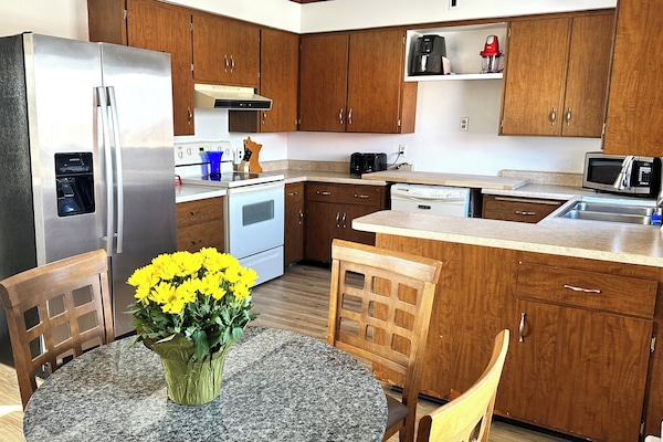 Family Suite, Garden View | Private kitchen