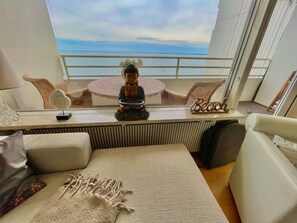 Fernseher, Stereoanlage