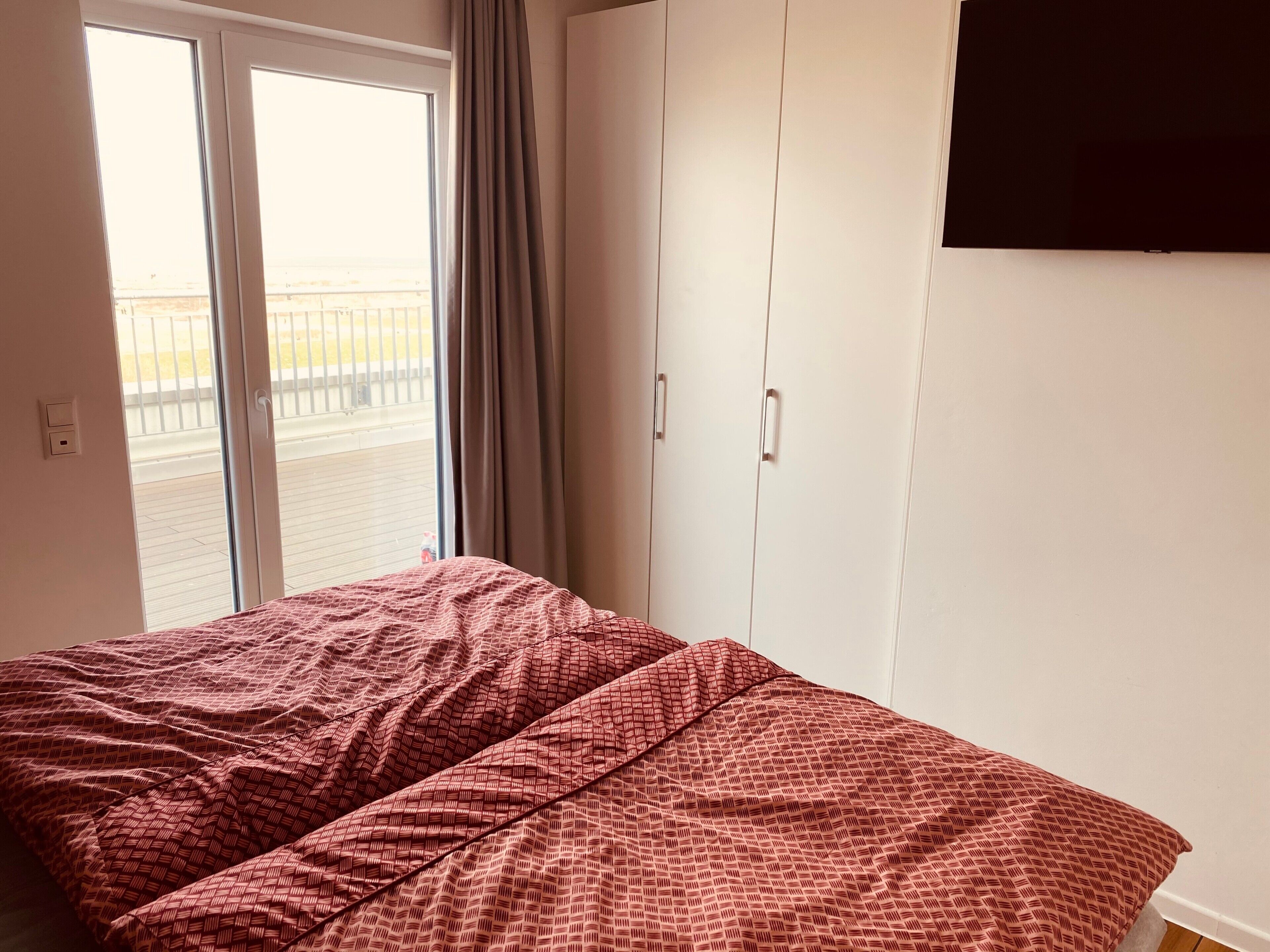 2 slaapkamers, een strijkplank/strijkijzer, gratis wifi, beddengoed