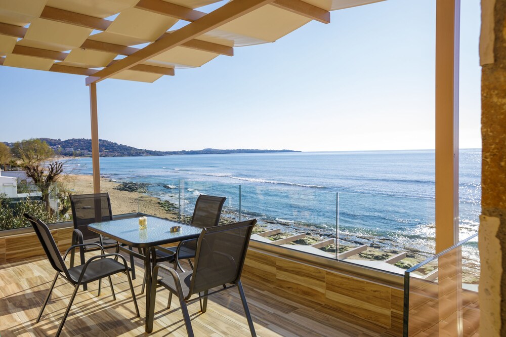 Maritinas Apartment Sea View, Katakolon, Greece