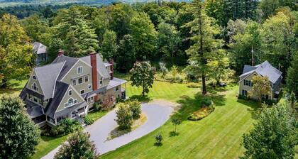 Ski season or yearly rental. Fireplce. Dogs welcome. Walk to Equinox Pond & BBA.