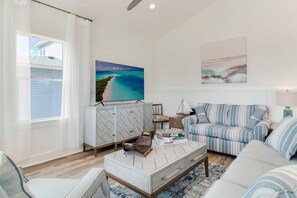 Smart TV, printers - Sandy Noses Oceanview Dog Friendly 2nd Row Home With Wonderful heated Pool and Fenced in Back Yard. (Oak Island)