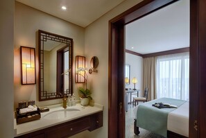 Deluxe Room, 2 Single Beds, Balcony (Ocean/Riverside View) | Minibar, in-room safe, desk, laptop workspace - Wyndham Garden Hoi An Cua Dai Beach (Da Nang)