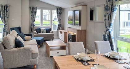 Platinum 4 berth Lodge