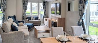Platinum 4 berth Lodge