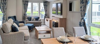 Platinum 4 berth Lodge