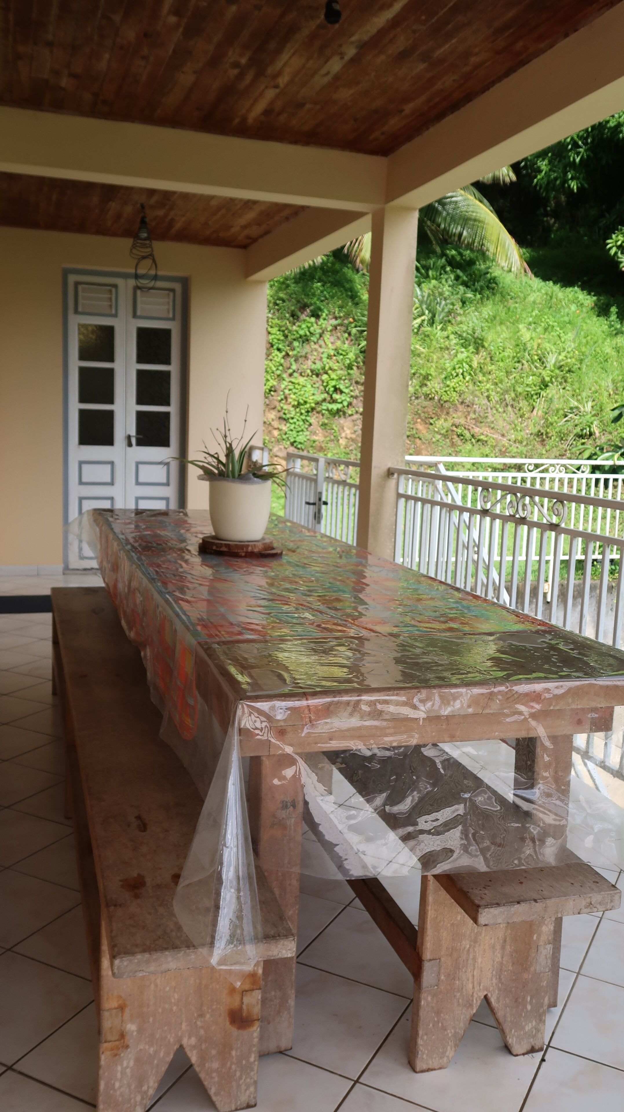 屋外ダイニングエリア