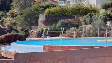 Piscine extérieure, piscine chauffée