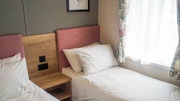 4 bedrooms, WiFi (free)