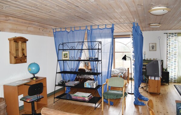 Appartement | Salle de séjour | Téléviseur