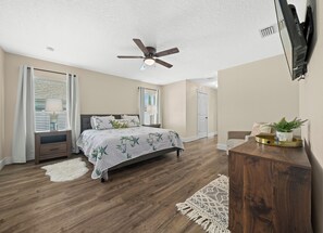 3 Schlafzimmer, Schreibtisch, Bügeleisen/Bügelbrett, kostenloses WLAN